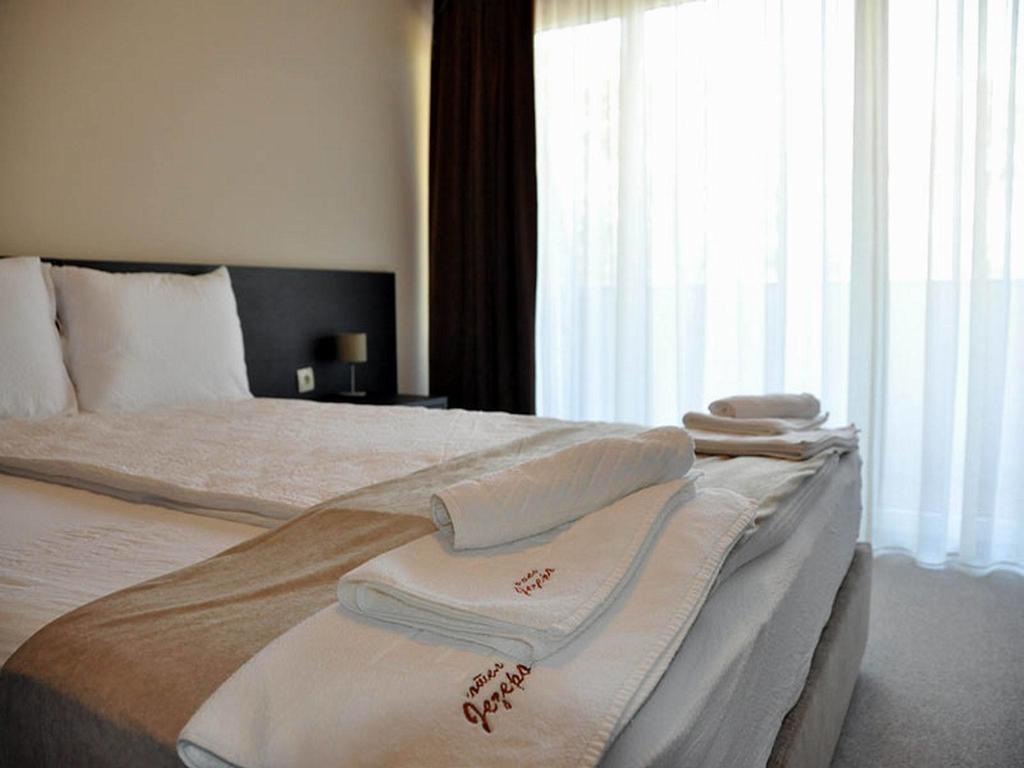Hotel Jezero بور الغرفة الصورة